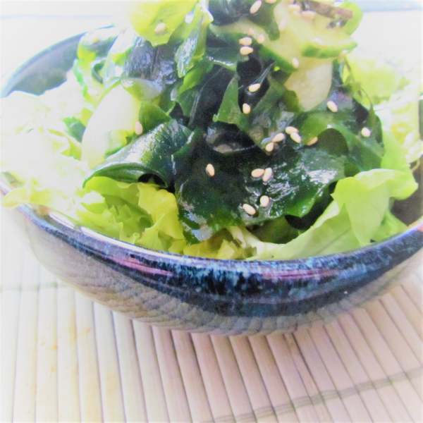 Salade d’algues wakamé et concombre